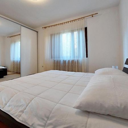 Apartments Vukovic Dramalj Esterno foto