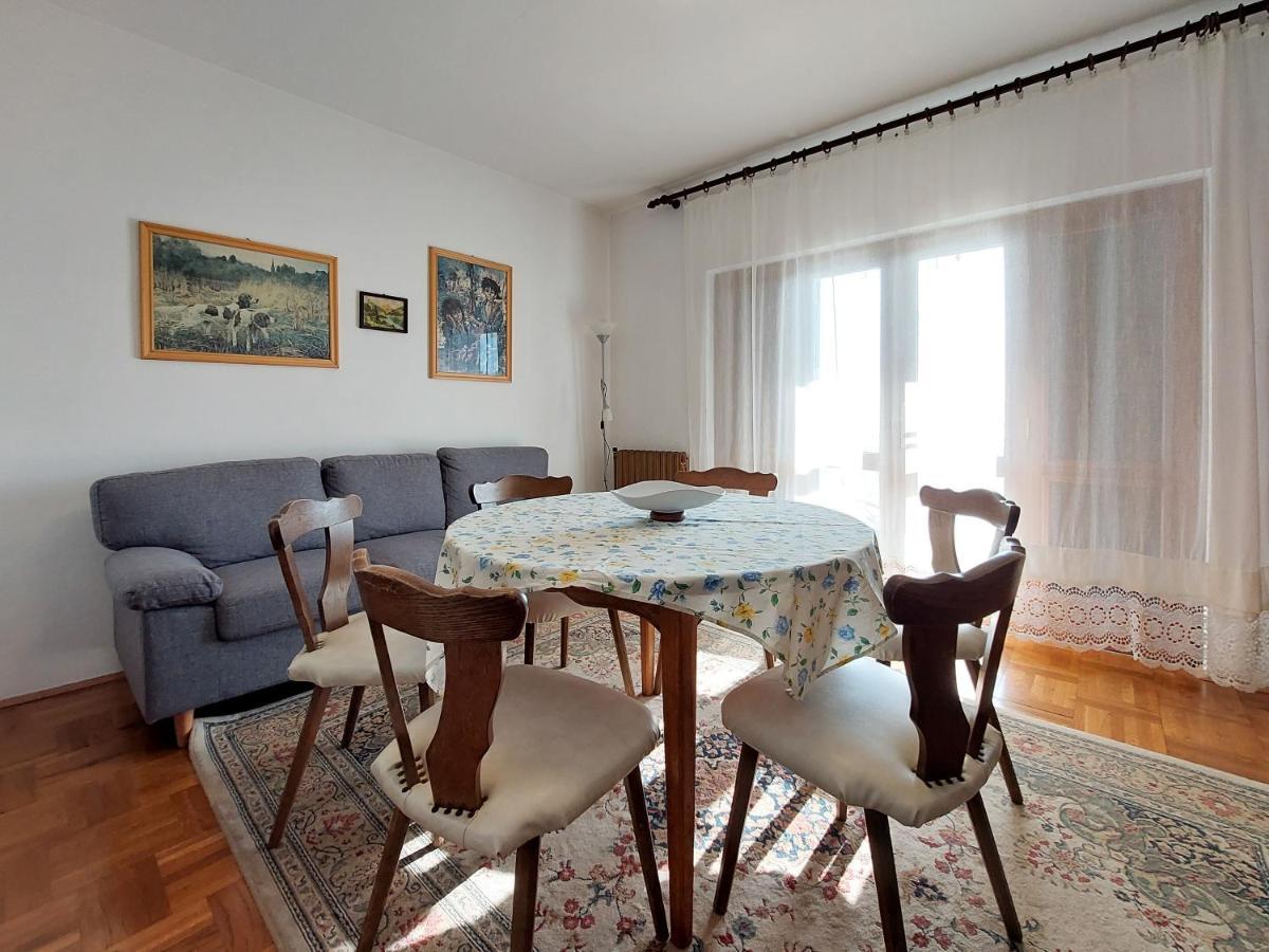 Apartments Vukovic Dramalj Esterno foto